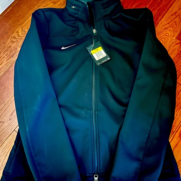 New Nike Women’s Fleece Zip Hoodie. Size small - Picture 2 of 4